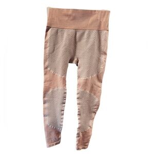 Nova sport Los Angeles Women’s leggings - Size Medium